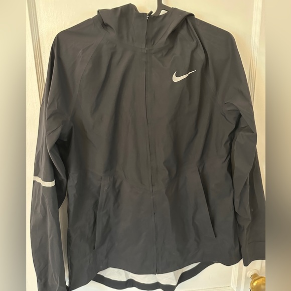 Nike zonal aeroshield running jacket - Picture 3 of 7
